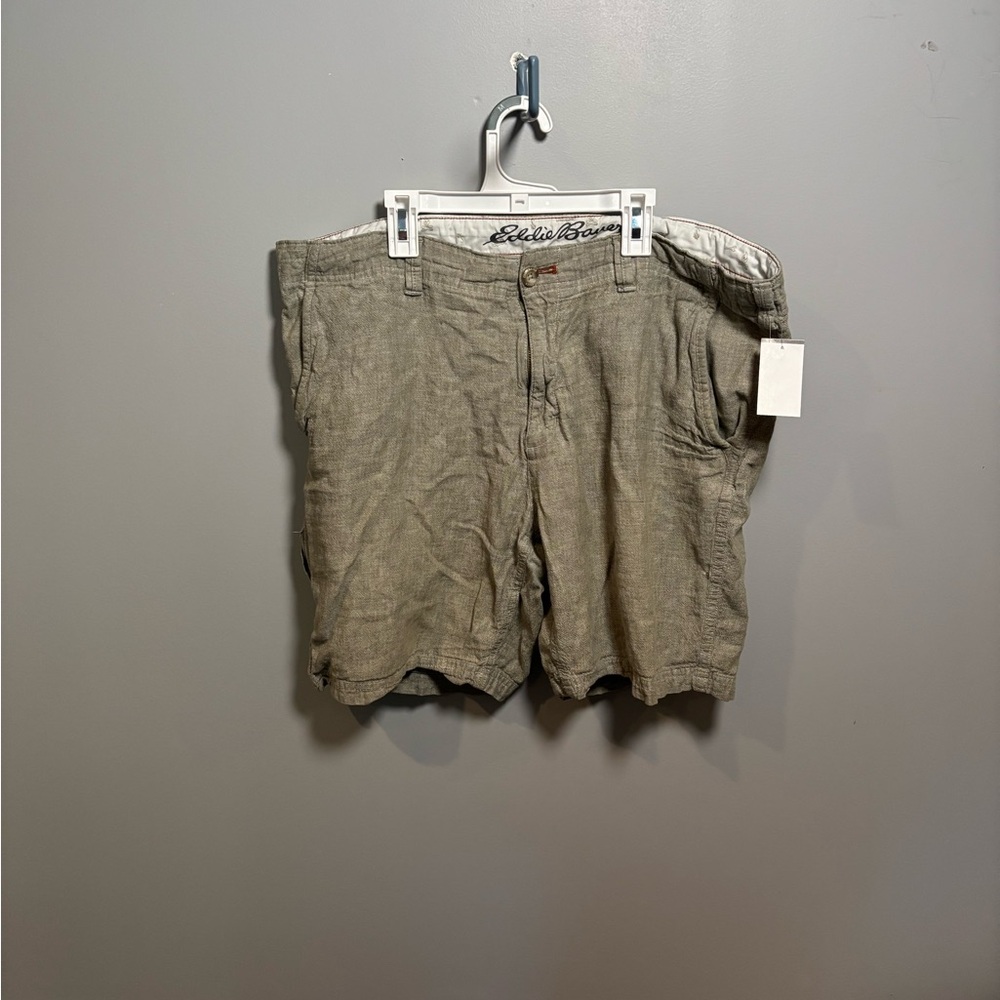 Eddie Bauer Flat Front Gray Shorts Versatile Style